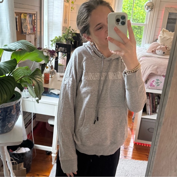 Pennsylvania Under Armor Sweatshirt - Picture 2 of 5